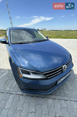 Седан Volkswagen Jetta 2016 в 