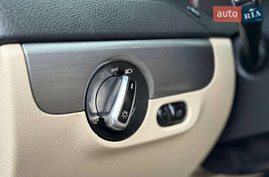 Седан Volkswagen Jetta 2012 в 