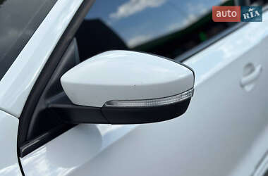 Седан Volkswagen Jetta 2012 в 