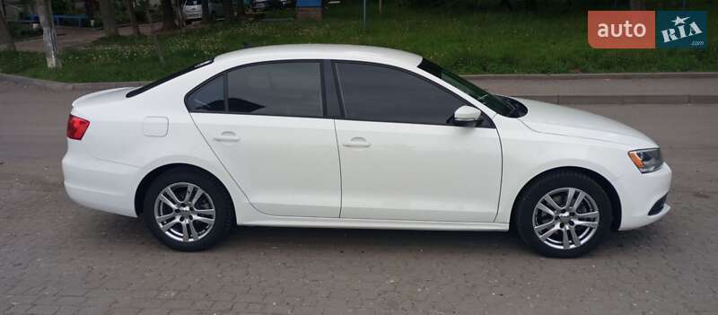 Седан Volkswagen Jetta 2012 в Виннице