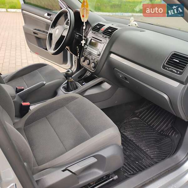 Седан Volkswagen Jetta 2007 в Стрые