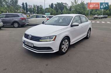 Седан Volkswagen Jetta 2017 в 