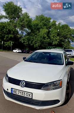 Седан Volkswagen Jetta 2014 в Днепре