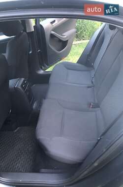 Седан Volkswagen Jetta 2012 в 