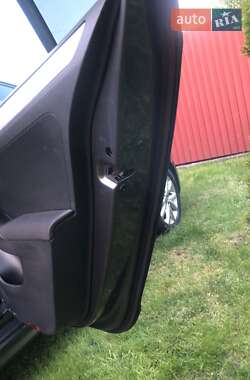 Седан Volkswagen Jetta 2012 в 