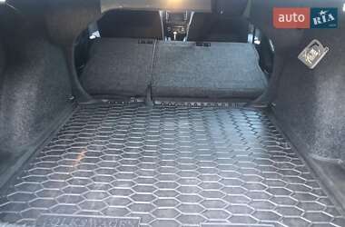 Седан Volkswagen Jetta 2012 в 
