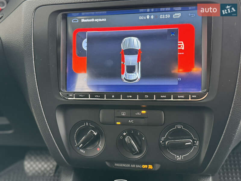 Седан Volkswagen Jetta 2013 в Миколаєві фото 10 Седан Volkswagen Jetta 2013 в Миколаєві