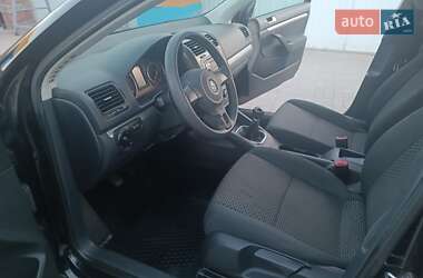 Седан Volkswagen Jetta 2010 в 