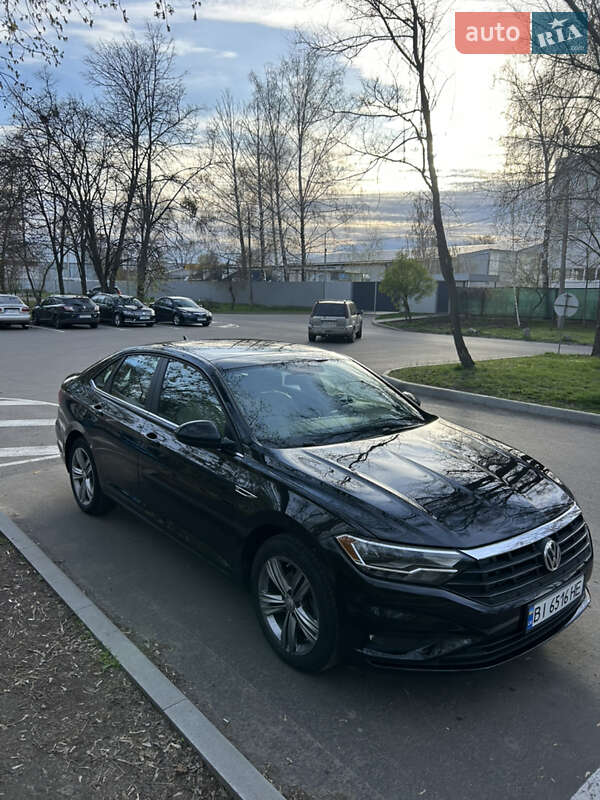 Седан Volkswagen Jetta 2019 в Черкасах