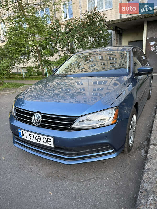 Седан Volkswagen Jetta 2016 в Киеве