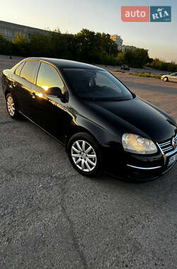 Седан Volkswagen Jetta 2009 в 