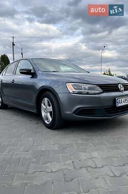 Седан Volkswagen Jetta 2012 в Вараші