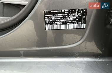 Седан Volkswagen Jetta 2012 в 