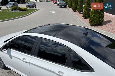 Седан Volkswagen Jetta 2018 в 