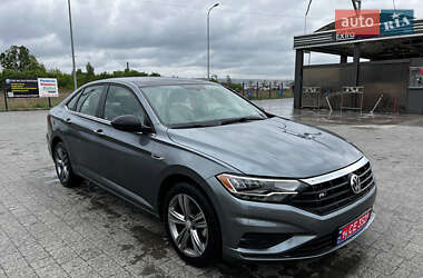 Седан Volkswagen Jetta 2018 в Львове