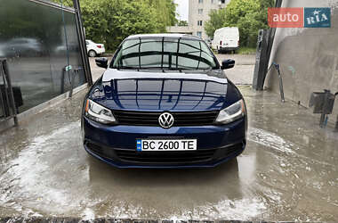 Седан Volkswagen Jetta 2010 в Львове