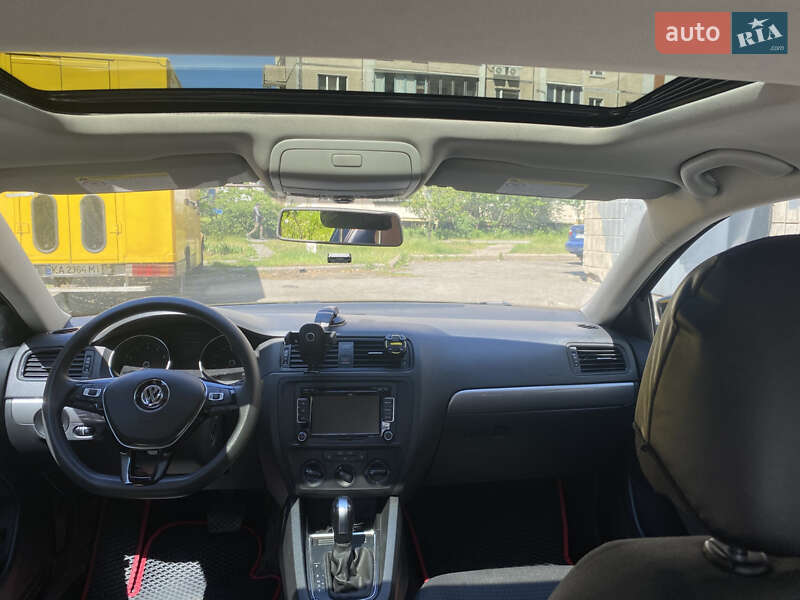 Седан Volkswagen Jetta 2014 в Києві