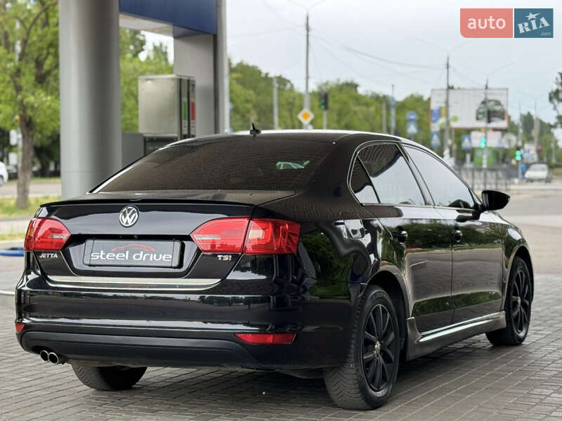 Седан Volkswagen Jetta 2012 в Николаеве