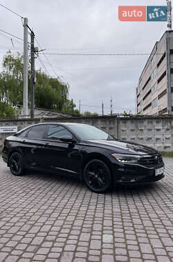Седан Volkswagen Jetta 2018 в 