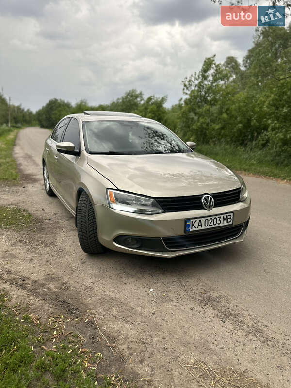 Седан Volkswagen Jetta 2012 в Киеве