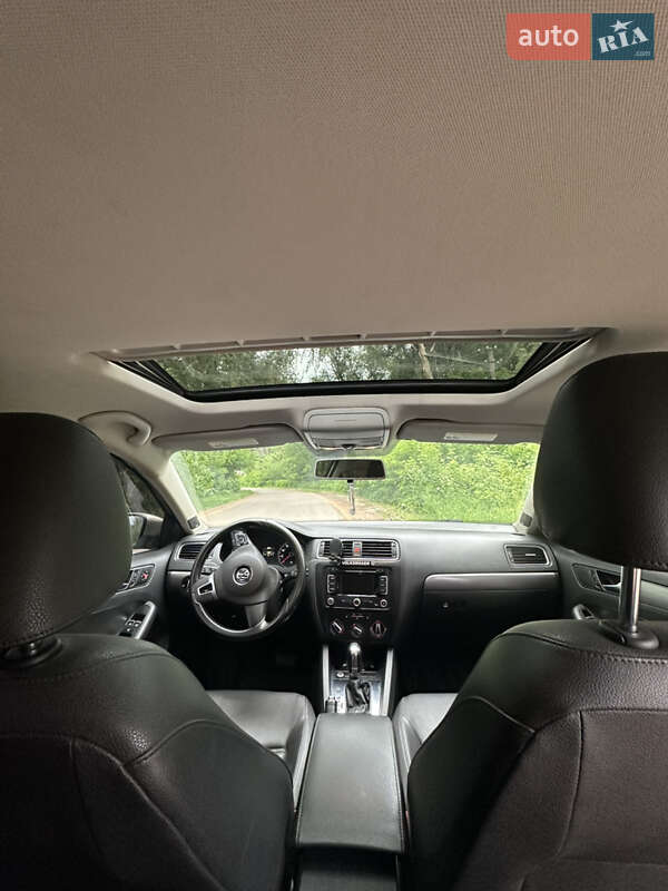 Седан Volkswagen Jetta 2012 в Киеве