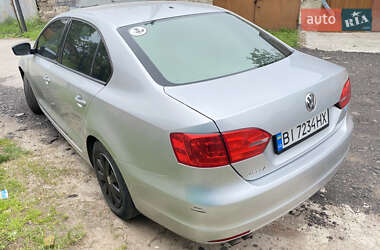 Седан Volkswagen Jetta 2011 в 