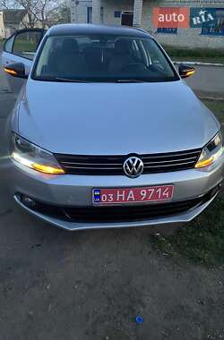 Седан Volkswagen Jetta 2012 в Полтаве