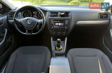 Седан Volkswagen Jetta 2015 в Мукачево