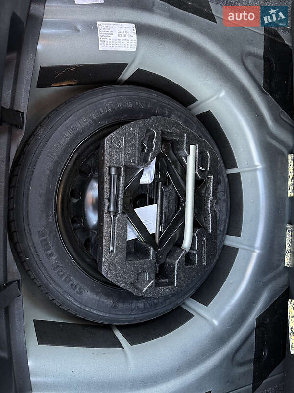 Седан Volkswagen Jetta 2015 в Мукачевому