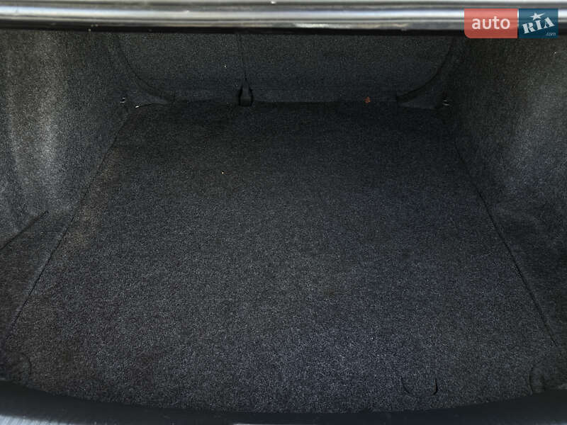 Седан Volkswagen Jetta 2015 в Мукачевому