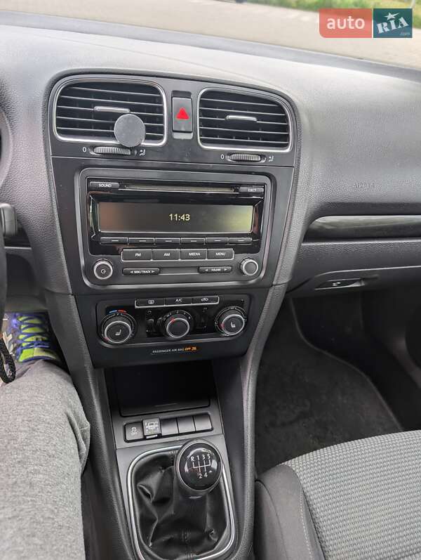 Универсал Volkswagen Jetta 2013 в Львове