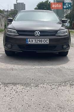 Седан Volkswagen Jetta 2012 в Дніпрі