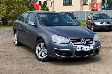 Седан Volkswagen Jetta 2006 в Самборі
