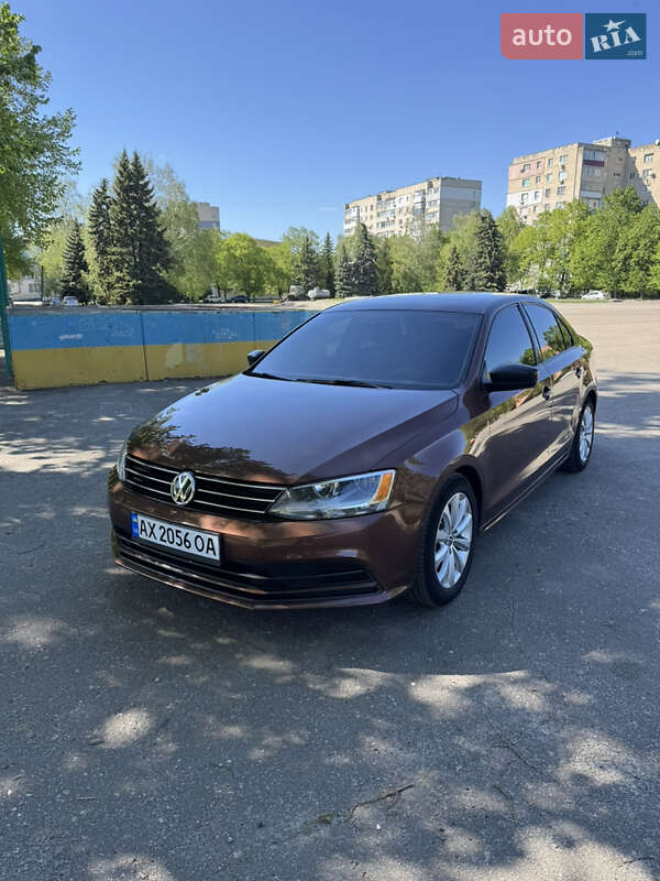 Седан Volkswagen Jetta 2016 в Павлограді