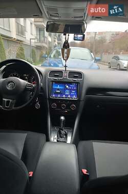 Универсал Volkswagen Jetta 2012 в 