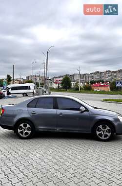 Седан Volkswagen Jetta 2007 в 