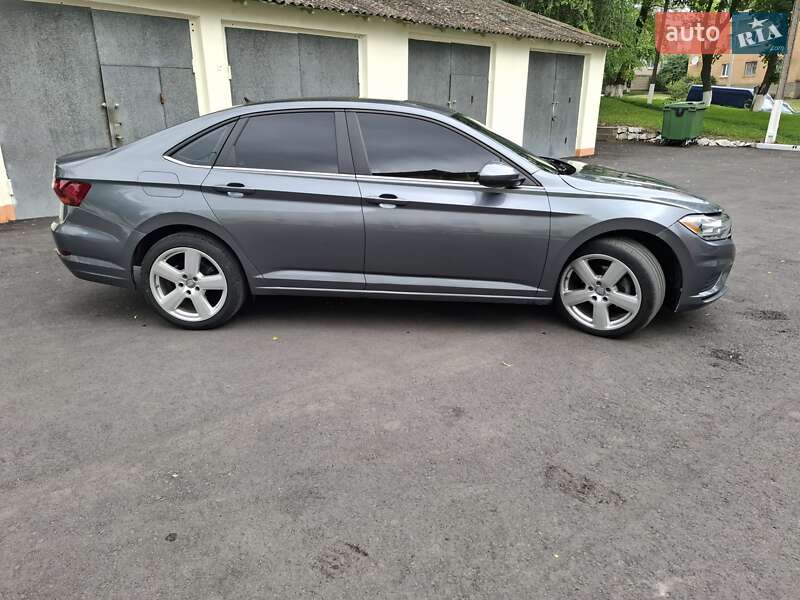 Седан Volkswagen Jetta 2019 в Виннице