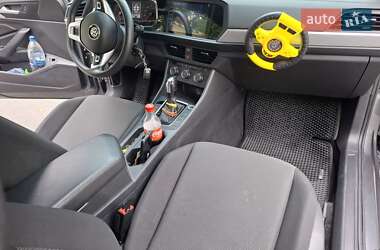 Седан Volkswagen Jetta 2019 в 