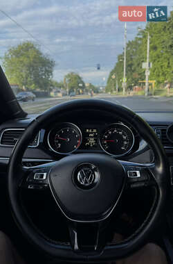Седан Volkswagen Jetta 2014 в 
