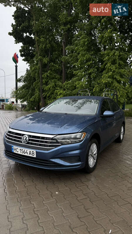 Седан Volkswagen Jetta 2018 в Львові