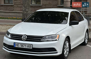 Седан Volkswagen Jetta 2015 в 