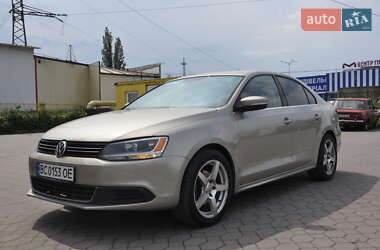 Седан Volkswagen Jetta 2014 в Львове
