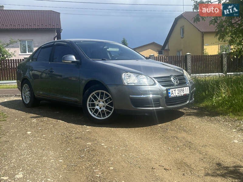 Седан Volkswagen Jetta 2006 в Калуше