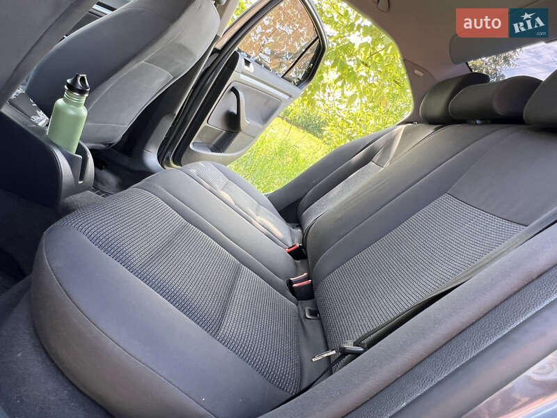 Седан Volkswagen Jetta 2006 в Калуше