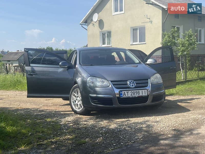 Седан Volkswagen Jetta 2006 в Калуше
