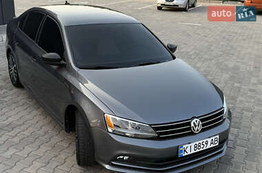 Седан Volkswagen Jetta 2016 в 