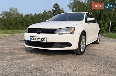 Седан Volkswagen Jetta 2011 в Житомире