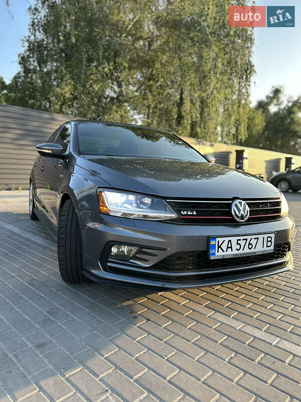 Седан Volkswagen Jetta 2017 в Києві