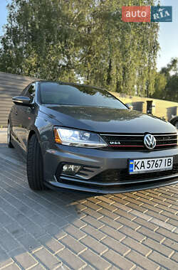 Седан Volkswagen Jetta 2017 в 