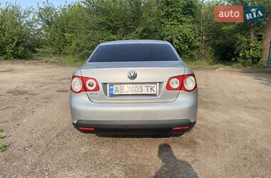 Седан Volkswagen Jetta 2006 в 